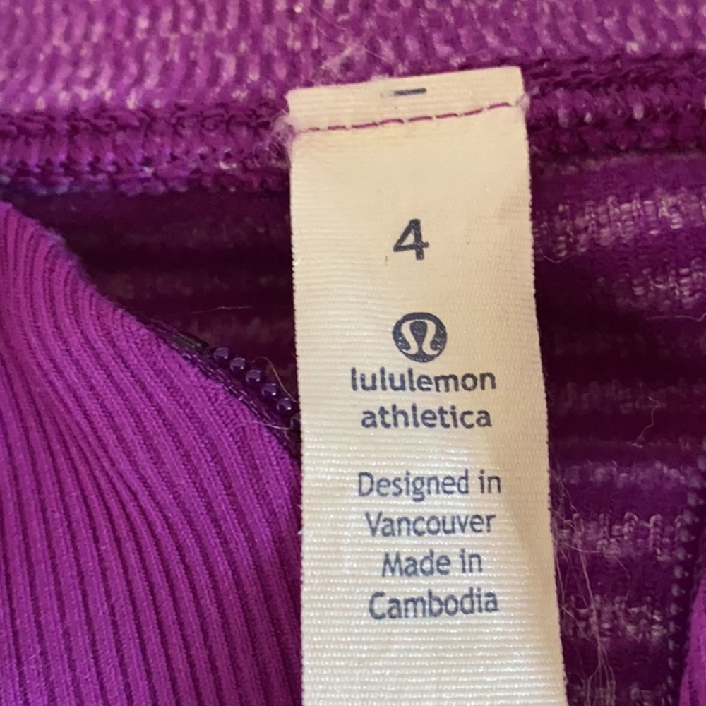 Purple long sleeve cute workout top.